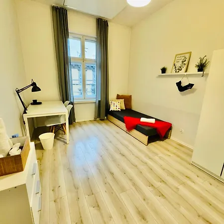 Pokoje Przy Centrum Katovice Exteriér fotografie